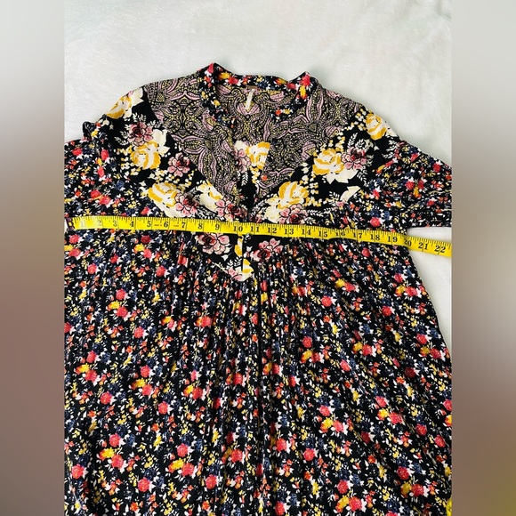 Free People Wildflower Fields Henley Tunic Boho Top Size Medium - Picture 6 of 9